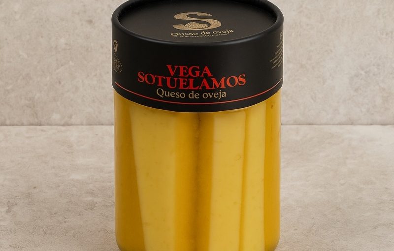 Vega Sotuelamos Cured Cheese in Olive Oil